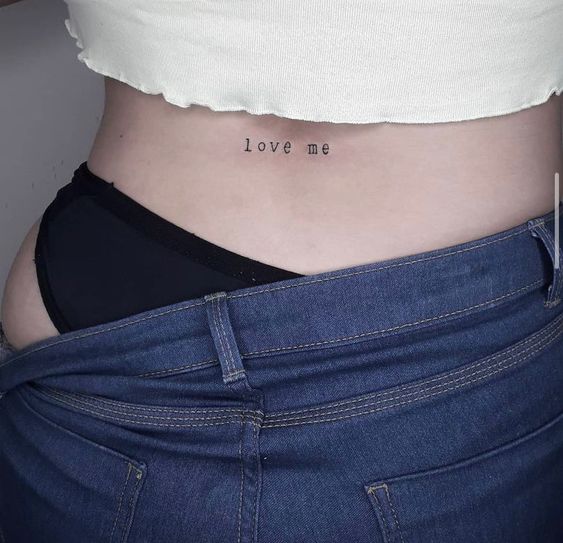 Tatuagem Love Me
