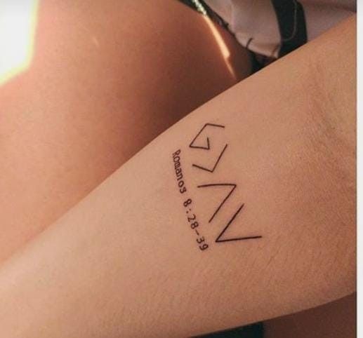 tatuagem-deus-e-maior-do-que-altos-e-baixos-2 Tatuagem Deus é maior do que altos e baixos