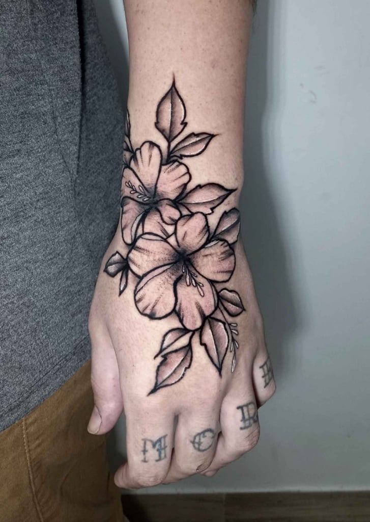 w727 Foto de tatuagem feita por Ink Panda (@inkpanda.art)