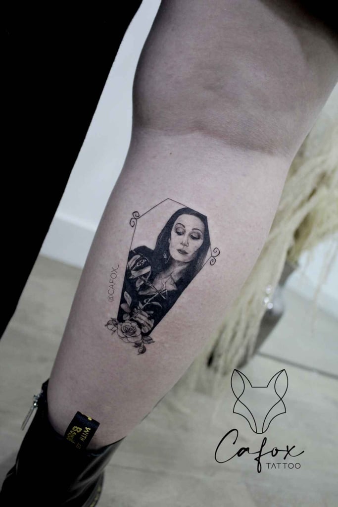 Foto de tatuagem feita por Camila Fox (@cafox_)