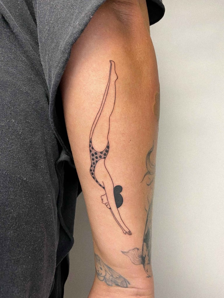 Tatuagem feita por Mariana Batista (@amari.posa)