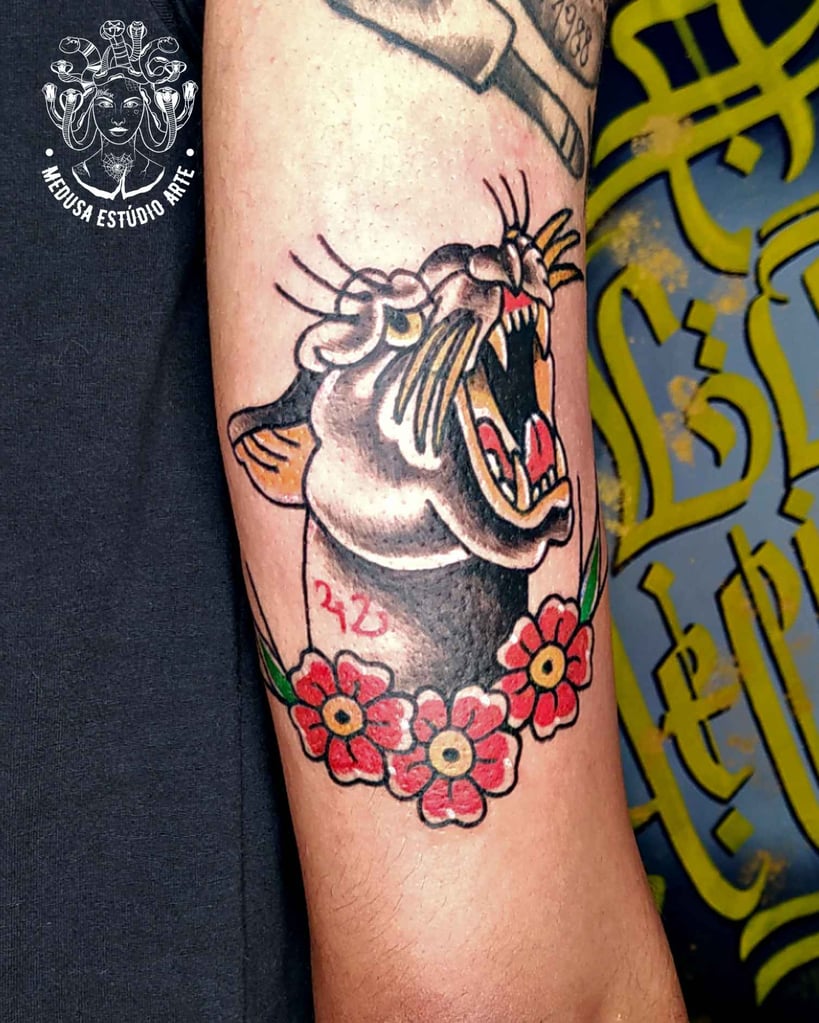 w819-567 Imagem de tatuagem feita por Nane Medusa (@nanemedusa)