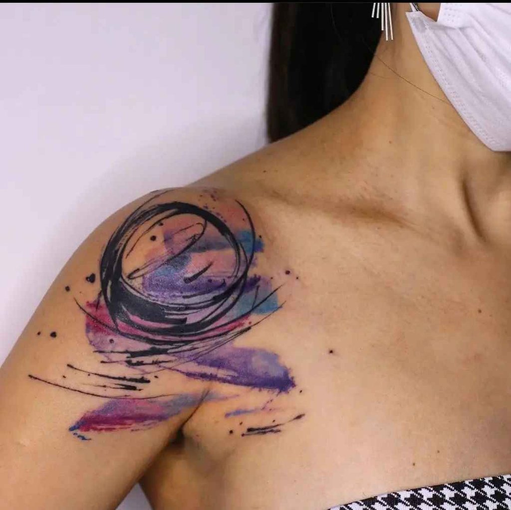 w1024-1090 Foto de tatuagem feita por Yasmin Coiado (@ycoiado.abstracttattoo)