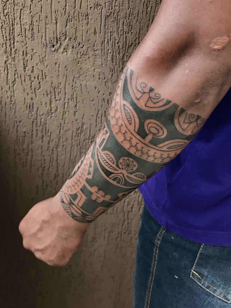 w768-668 Foto de tatuagem feita por Áurea Naressi (@aureatatuadora)