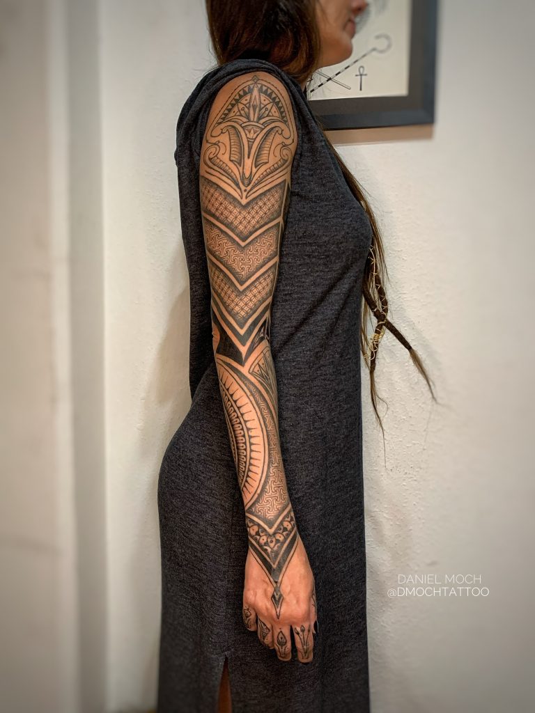 e84bc45f-44a7-419b-94ec-4638941fc116-1-768x1024-1 Foto de tatuagem feita por Daniel Moch