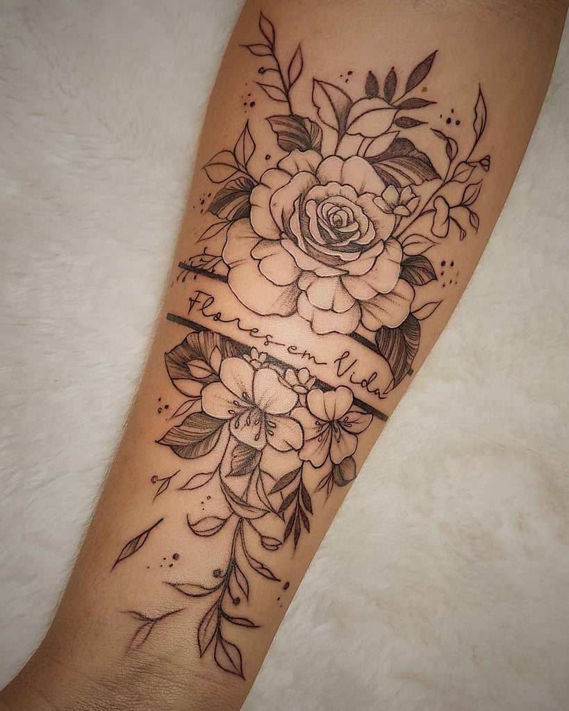 Foto de tatuagem feita por Bruna Lázaro (@brunalazarotattoo)