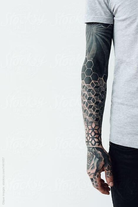 tatuagem geomc3a9trica brac3a7o fechado203