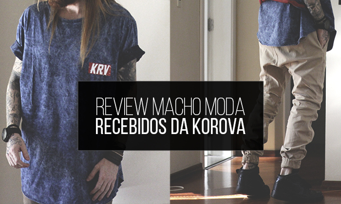 Review de moda masculina: Recebidos da Korova com camiseta azul e calça bege.
