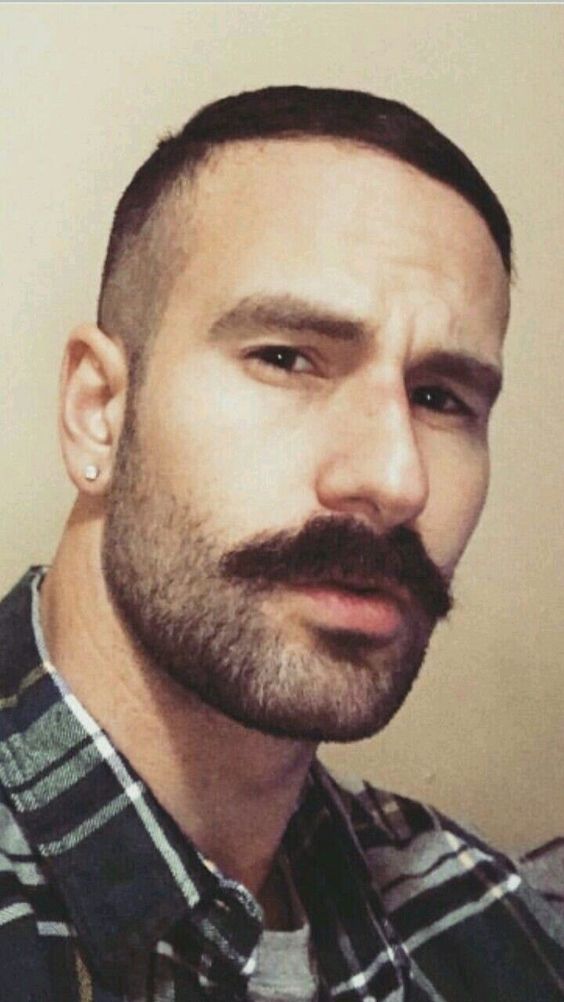 bigode-estilo-masculino252842529 bigode estilo masculino252842529