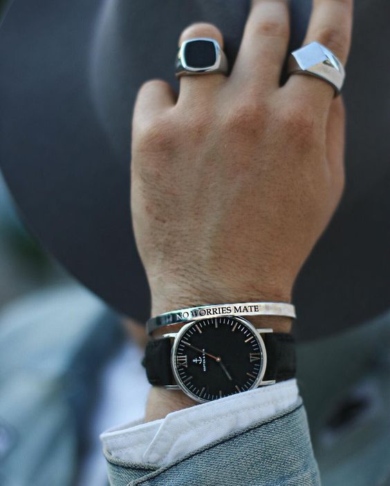 pulso-fino252832529 pulso fino252832529