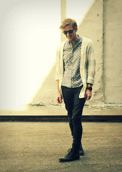 2222359 screen shot 2012 05 21