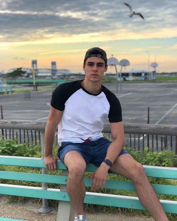 roupa-de-homem-casual252842529 roupa de homem casual252842529