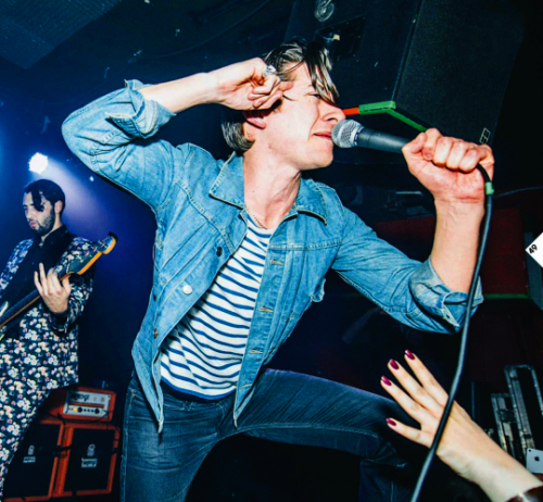 alex turner inspira25c325a725c325a3o visual masculino252812529