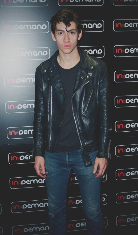 alex turner inspira25c325a725c325a3o visual masculino2528132529