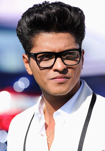 bruno mars pompadoour