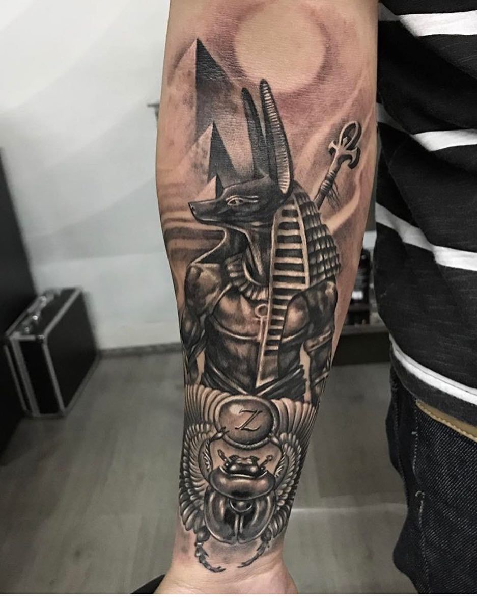 Significado da tatuagem de Anúbis