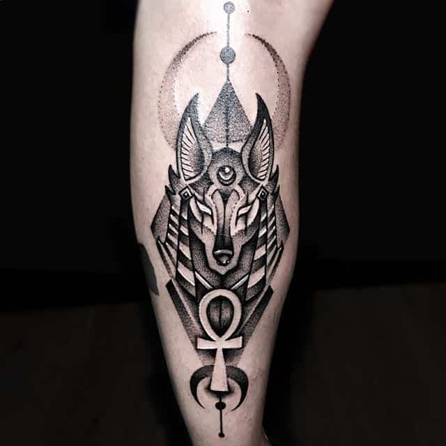 significado da tatuagem de anubis 8
