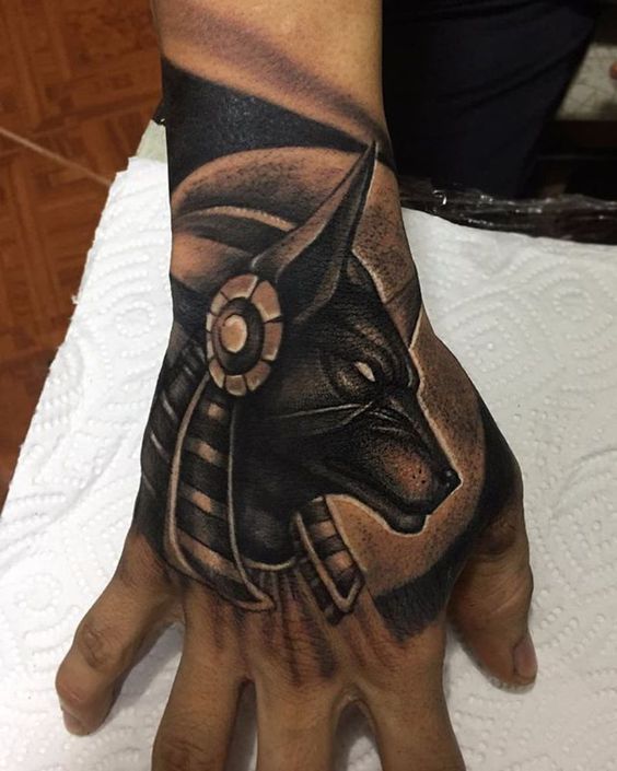 significado da tatuagem de anubis 31