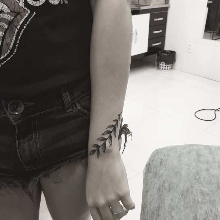 significado da tatuagem folha de louro 14