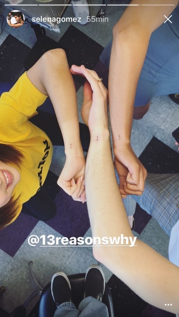 voce-conhece-o-significado-da-tatuagem-ponto-e-virgula-nos-contamos-para-voce-1_xl Voce Conhece O Significado Da Tatuagem Ponto E Virgula Nos Contamos Para Voce