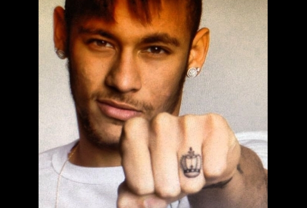 O Que Significam Os Simbolos Das Tatuagens De Neymar
