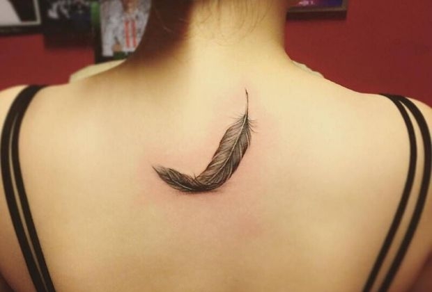 tatuagem-feminina-nas-costas-27-simbolos-com-imagens-para-voce-se-inspirar-4_xl Tatuagem Feminina Nas Costas 27 Simbolos Com Imagens Para Voce Se Inspirar