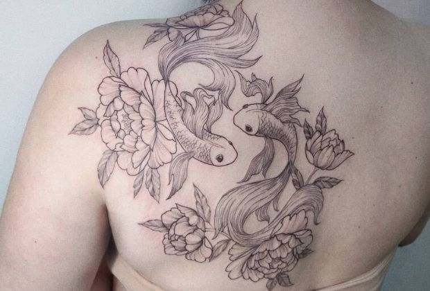 tatuagem-feminina-nas-costas-27-simbolos-com-imagens-para-voce-se-inspirar-10_xl Tatuagem Feminina Nas Costas 27 Simbolos Com Imagens Para Voce Se Inspirar