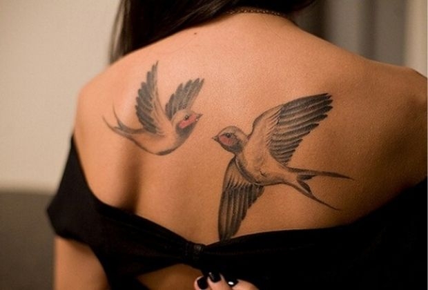 tatuagem-feminina-nas-costas-27-simbolos-com-imagens-para-voce-se-inspirar-14_xl Tatuagem Feminina Nas Costas 27 Simbolos Com Imagens Para Voce Se Inspirar